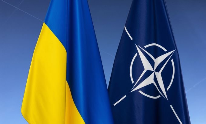 Why a NATO Badge Isn’t on Ukraine’s Uniform—Yet why can't ukraine join nato now